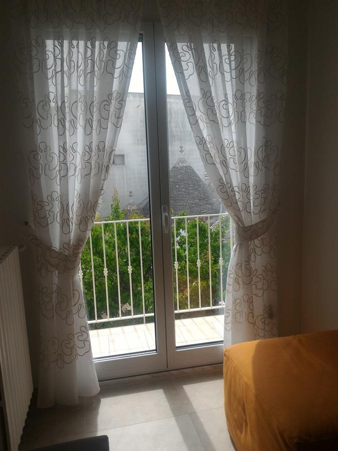 Bed and Breakfast La Dimora Del Corso Альберобелло Экстерьер фото